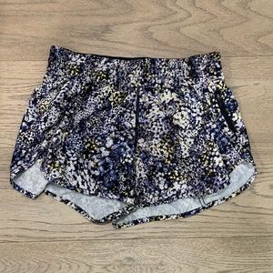 Lululemon tracker short